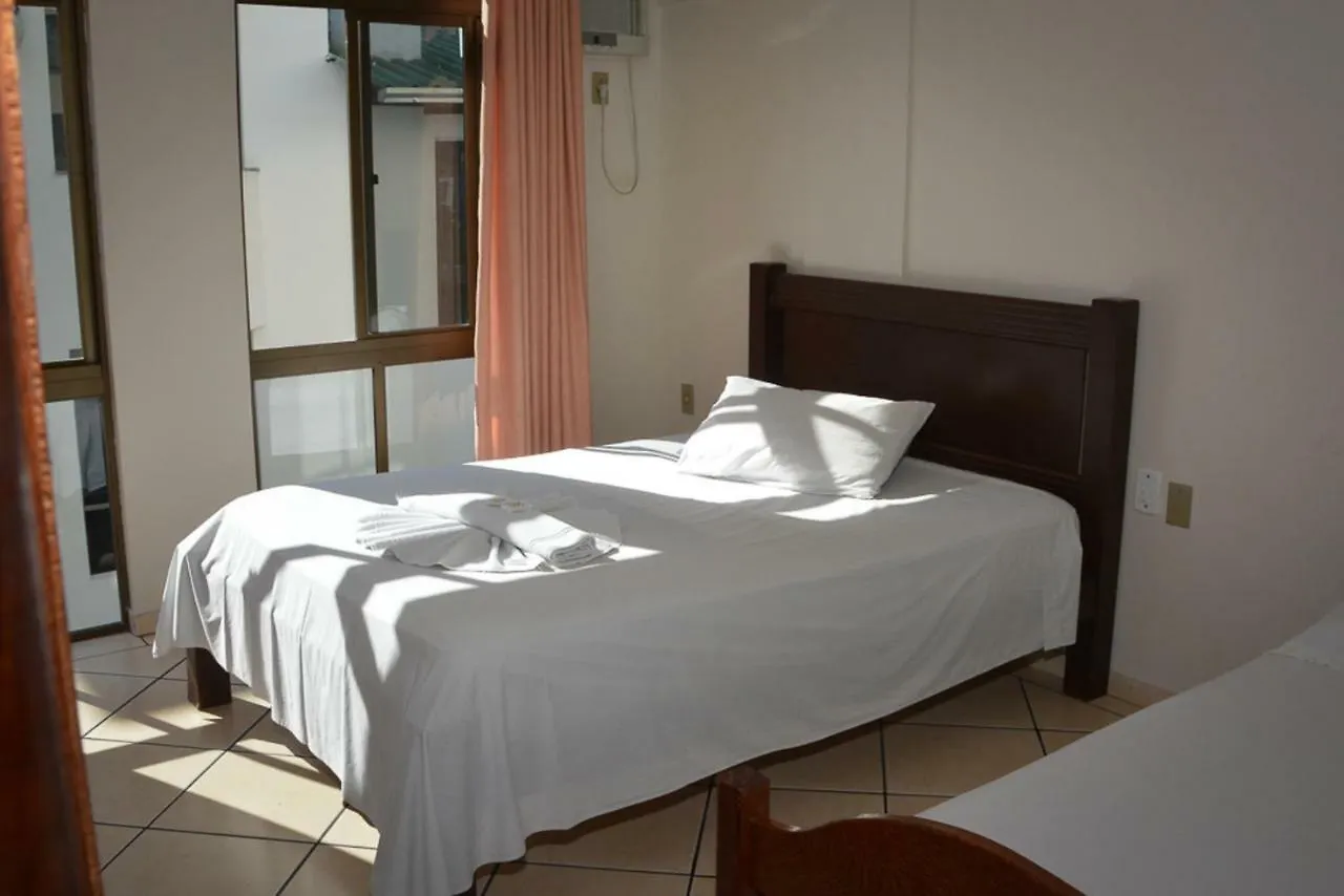 **  Aparthotel Residencial Baleia Franca Governador Celso Ramos Brasil